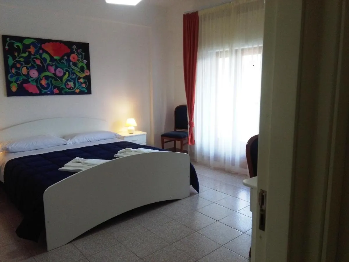 Al Saliceto Hotel باتي 3*,  إيطاليا